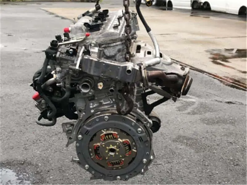 Moteur 2ZRFXE Toyota Prius Alpha – photo 1