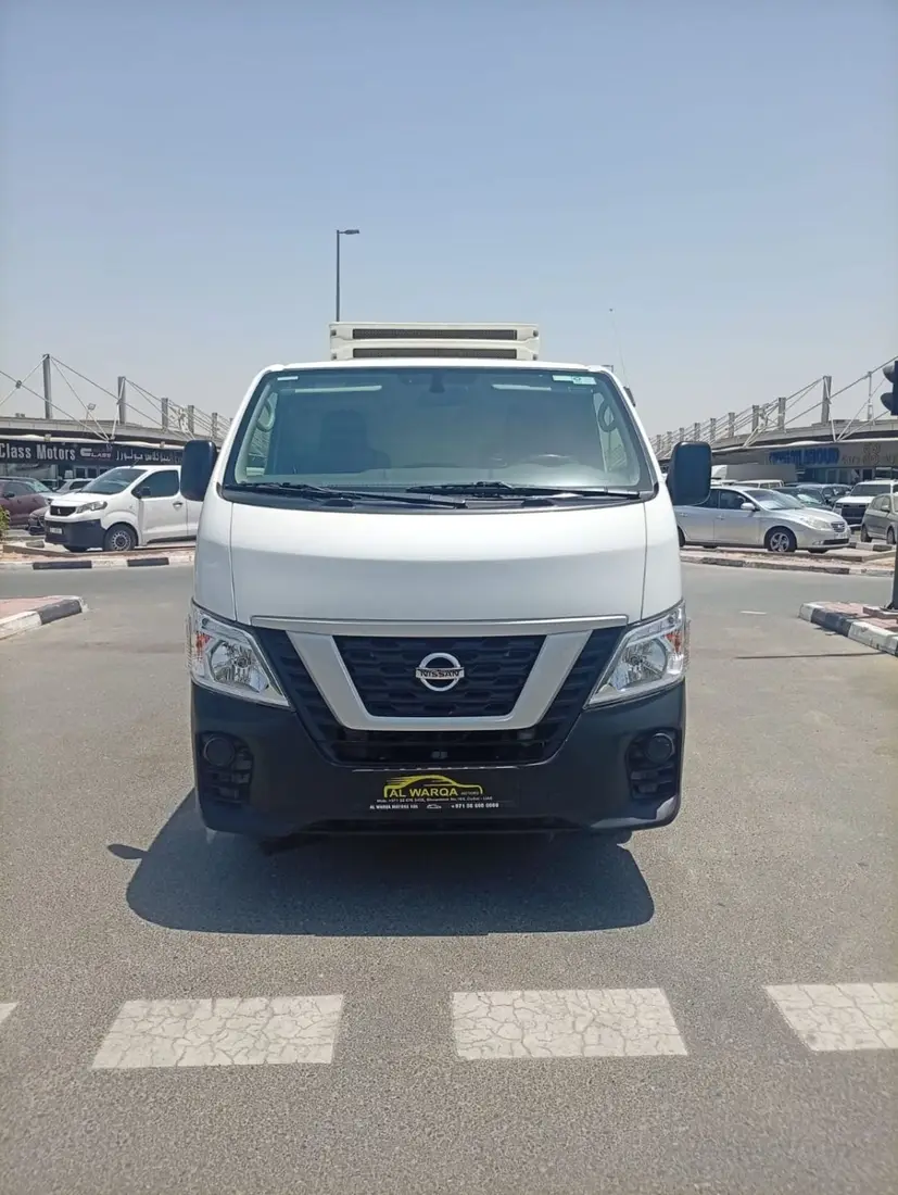 Nissan Urvan STANDARD 2021