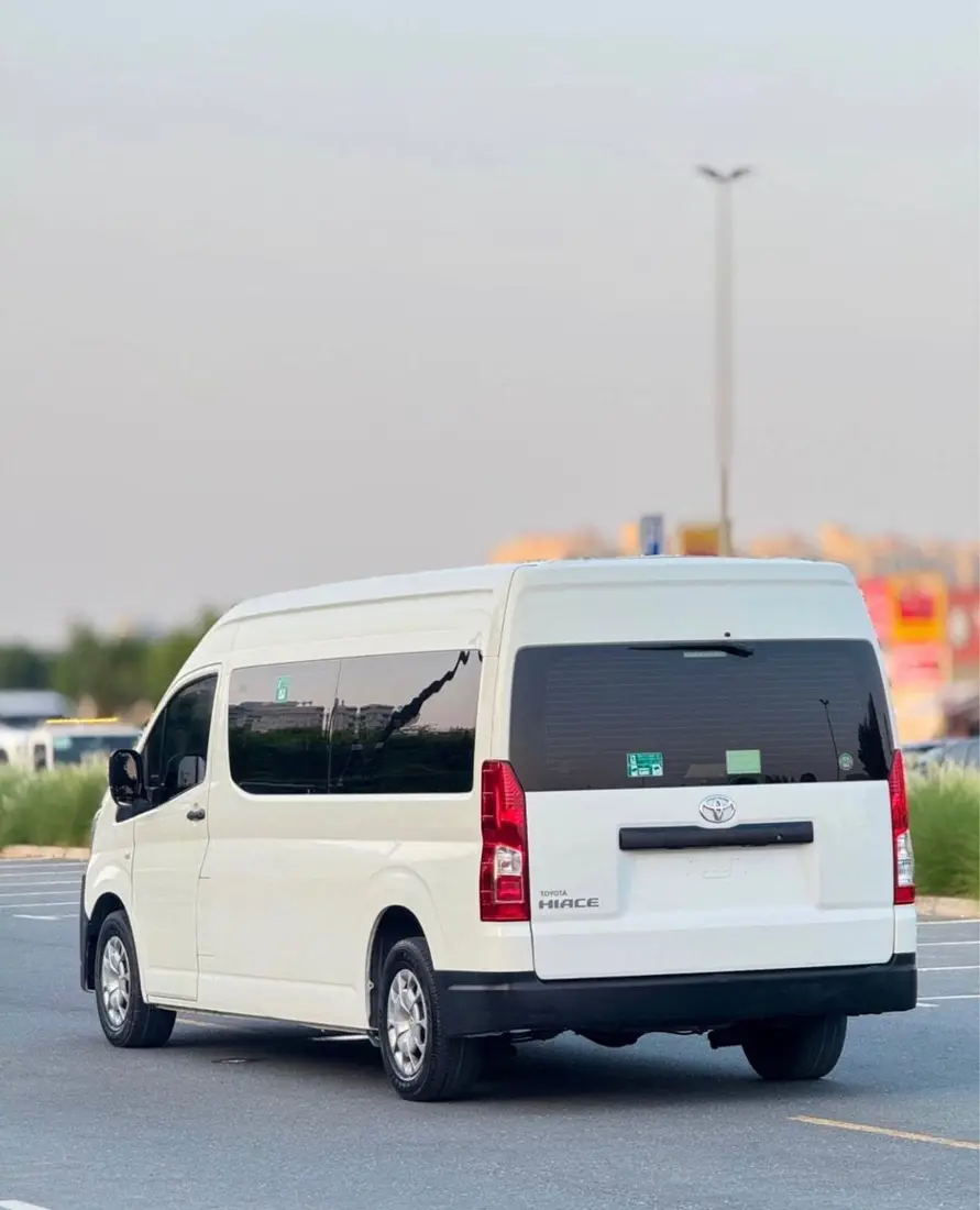 Toyota Hiace GL 2022
