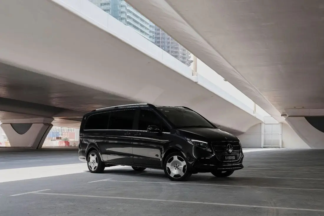 Mercedes-Benz V300 2026