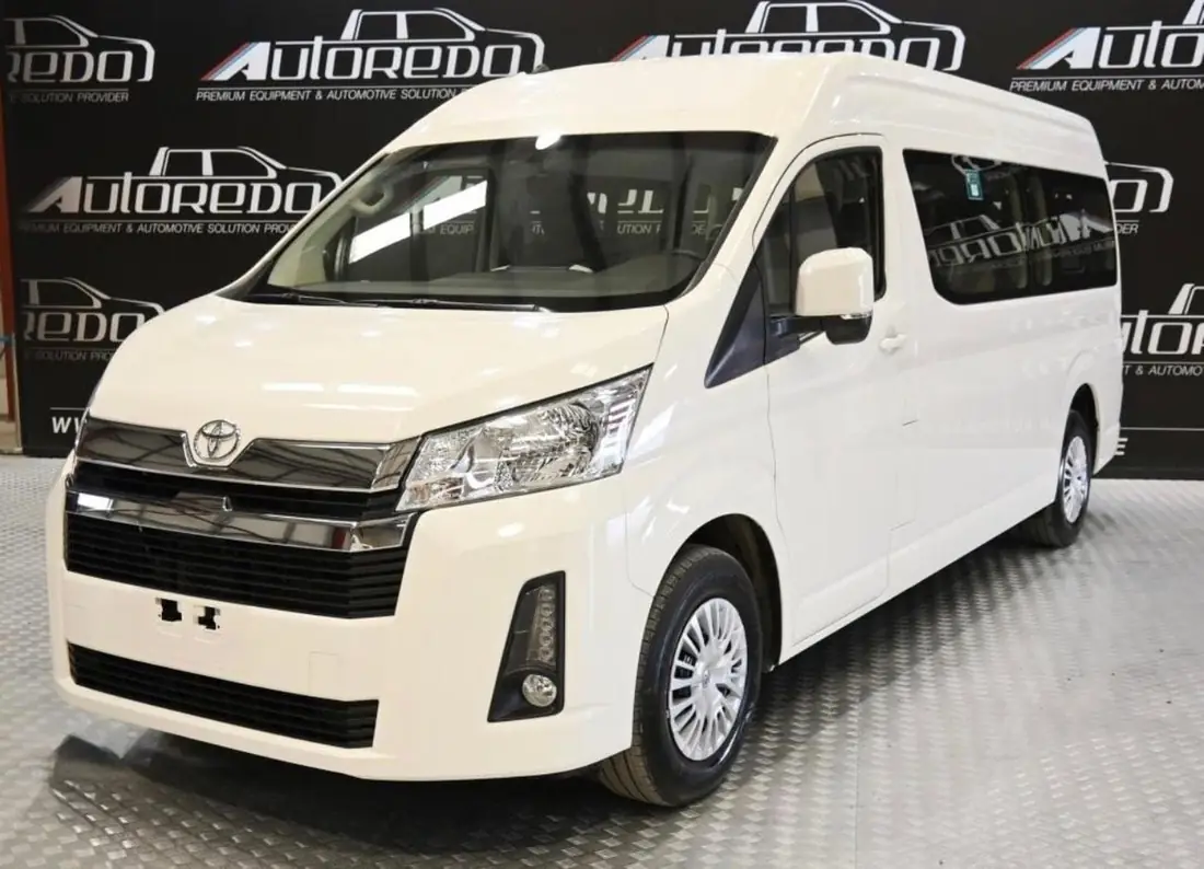 Toyota Hiace 2023
