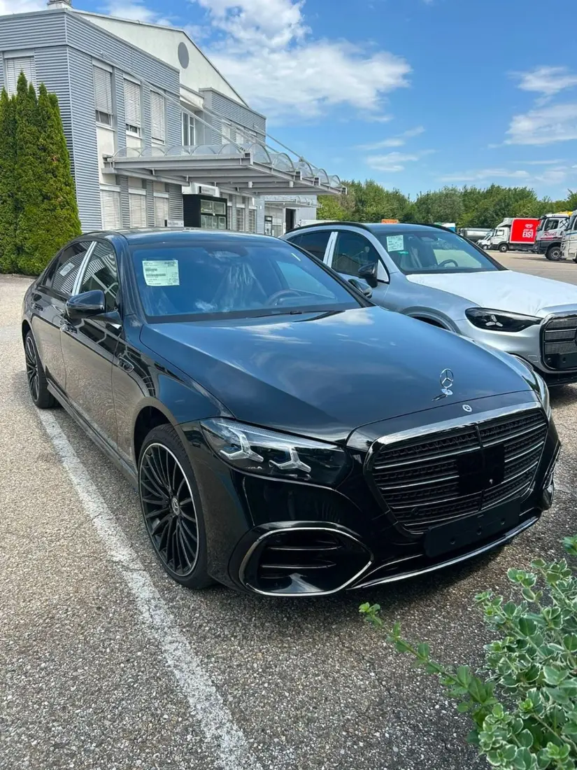 Mercedes-Benz S580 2027 – photo 1
