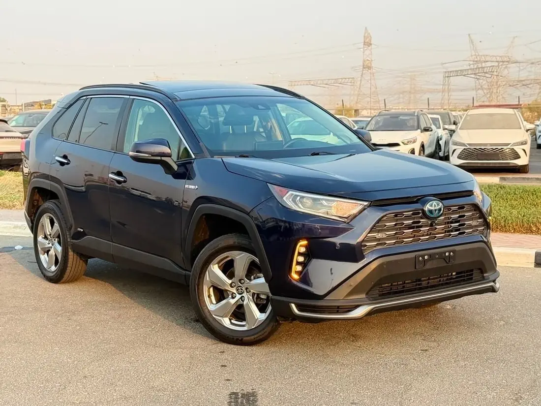 Toyota RAV4 2021 – photo 1