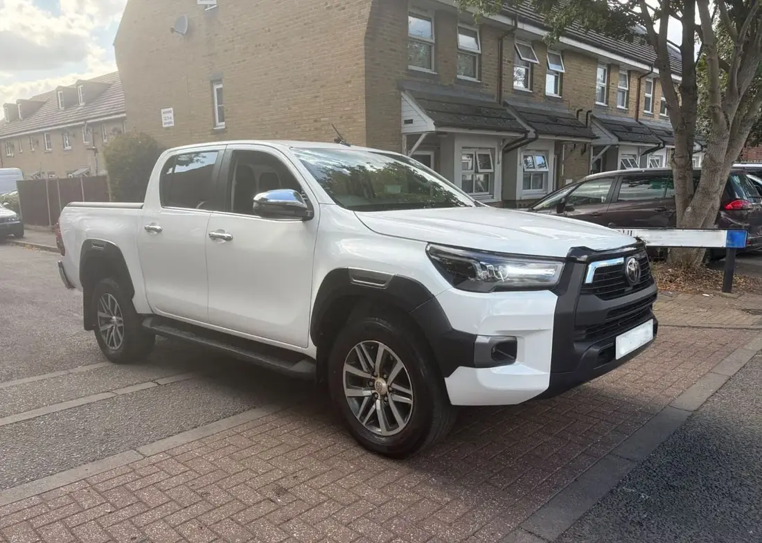 Toyota Hilux . 2020