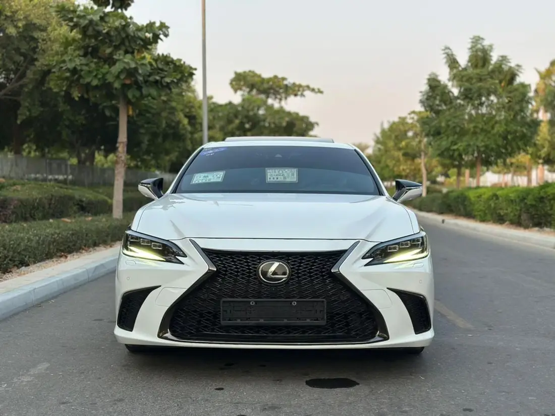 Lexus ES350 F SPORT 2023