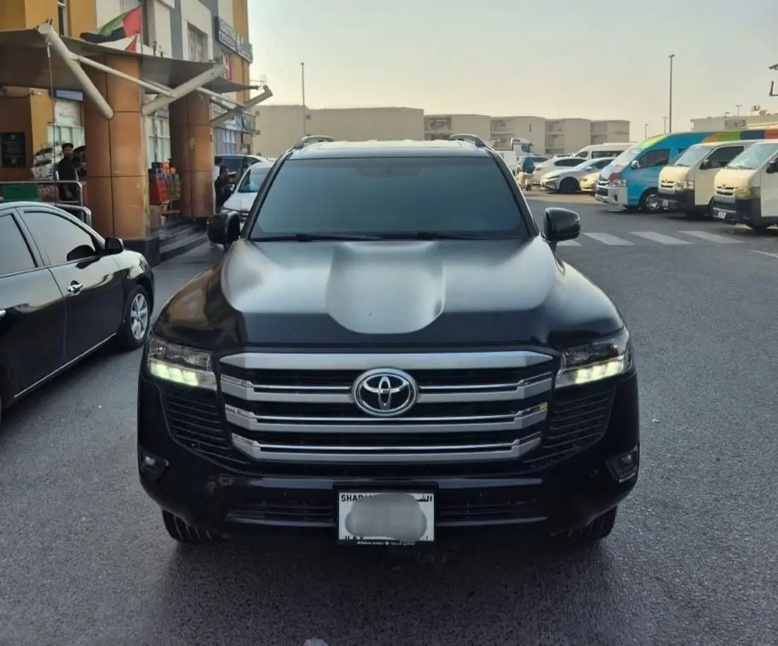 Toyota Land Cruiser 2022 – photo 1