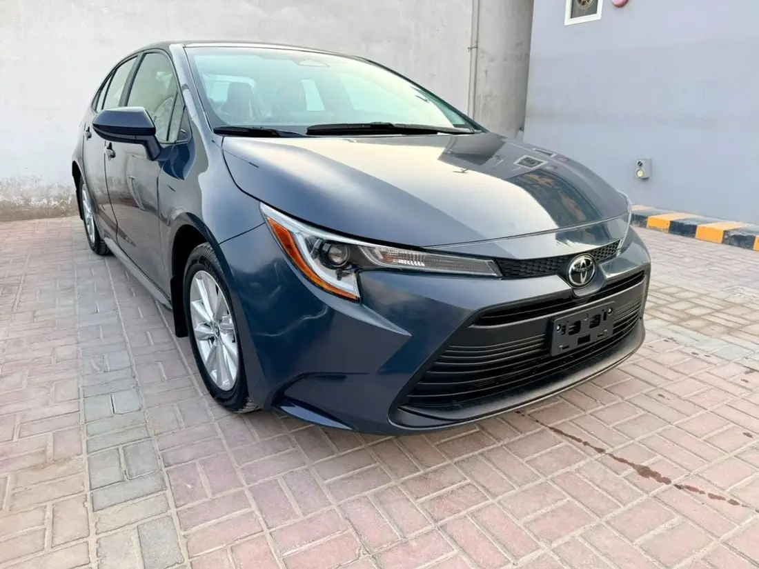 Toyota Corolla 2025 Toyota Corolla Low mileage 230 only push start alloy rim wireless chager 2025