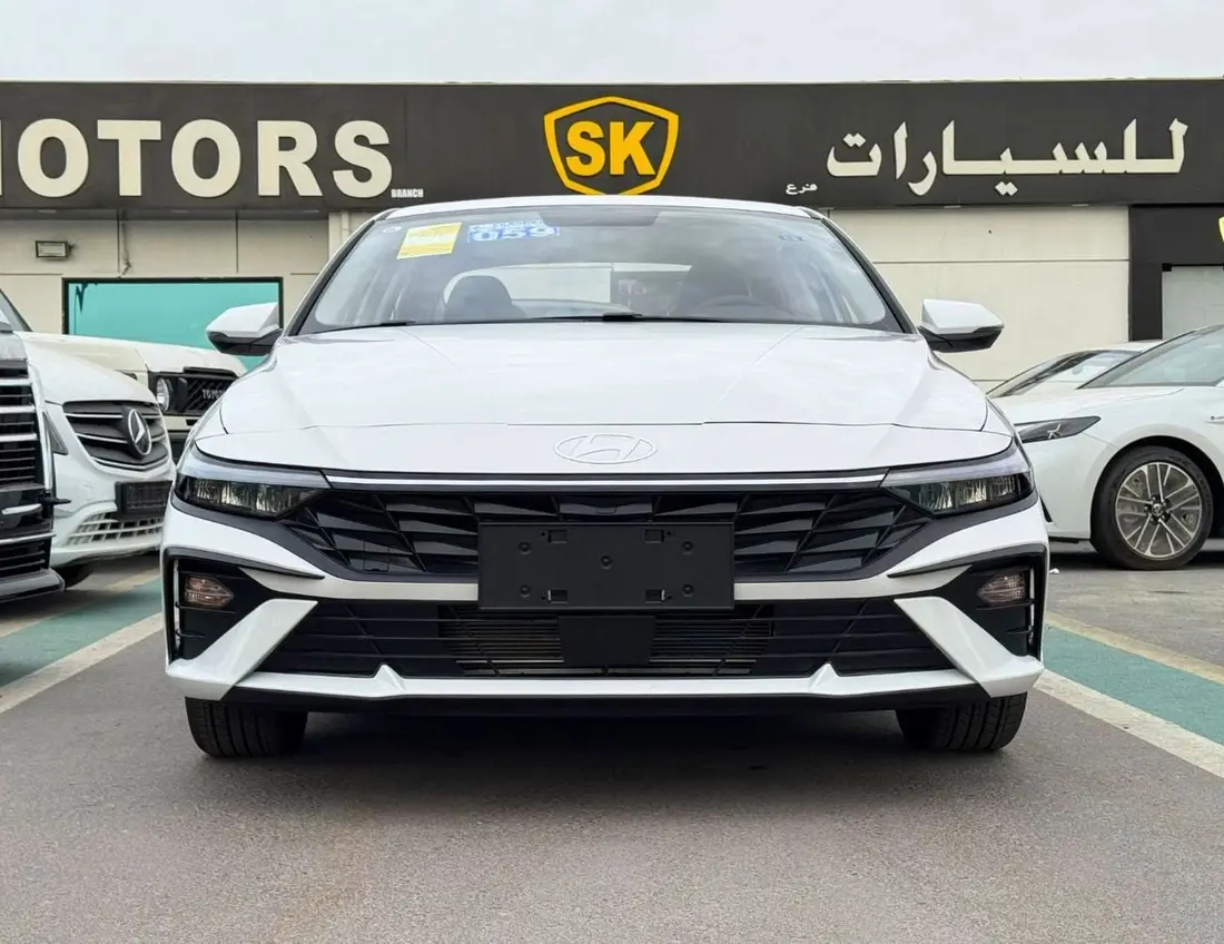 Hyundai Elantra SMART 2025