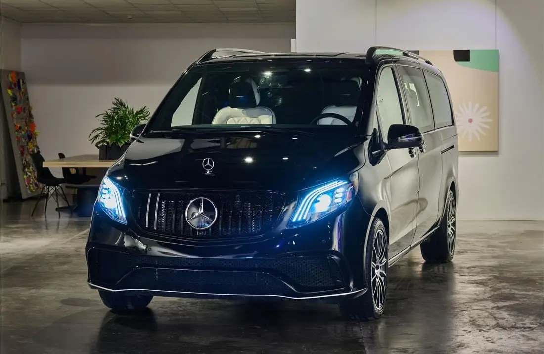 Mercedes-Benz V300 2026 – photo 1