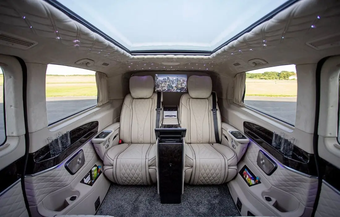 Mercedes-Benz V300 2027 – photo 1