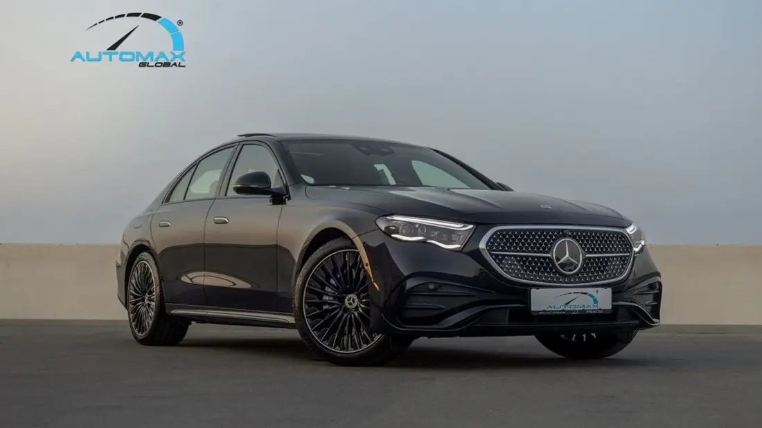 Mercedes-Benz E300 2026 – photo 1