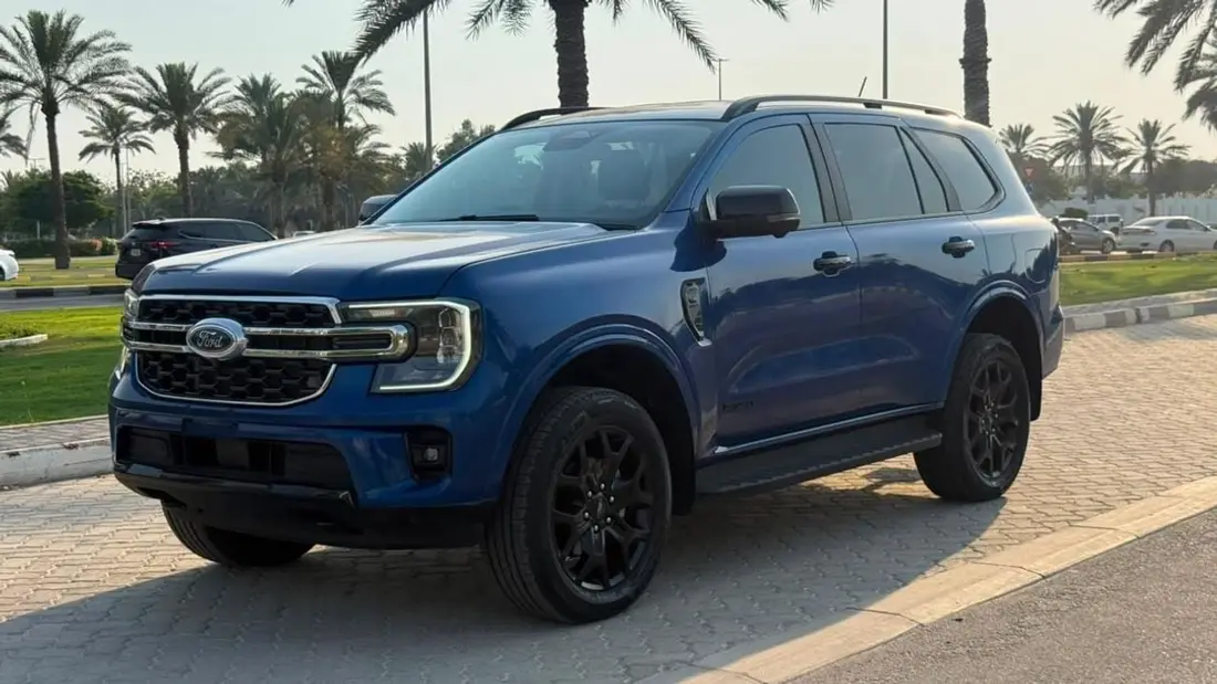 Ford Everest Ford everest 2024 blue colour black interior RHD automatic transmission 2024
