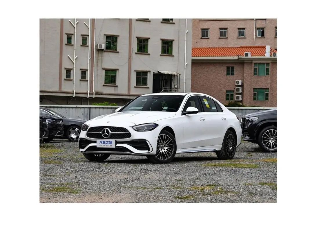 Mercedes-Benz C200 2026 – photo 1