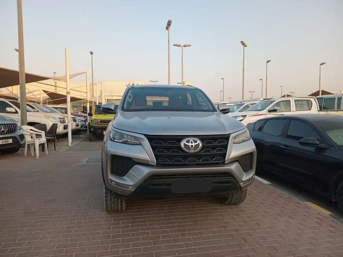 Toyota Fortuner 2022 – photo 1