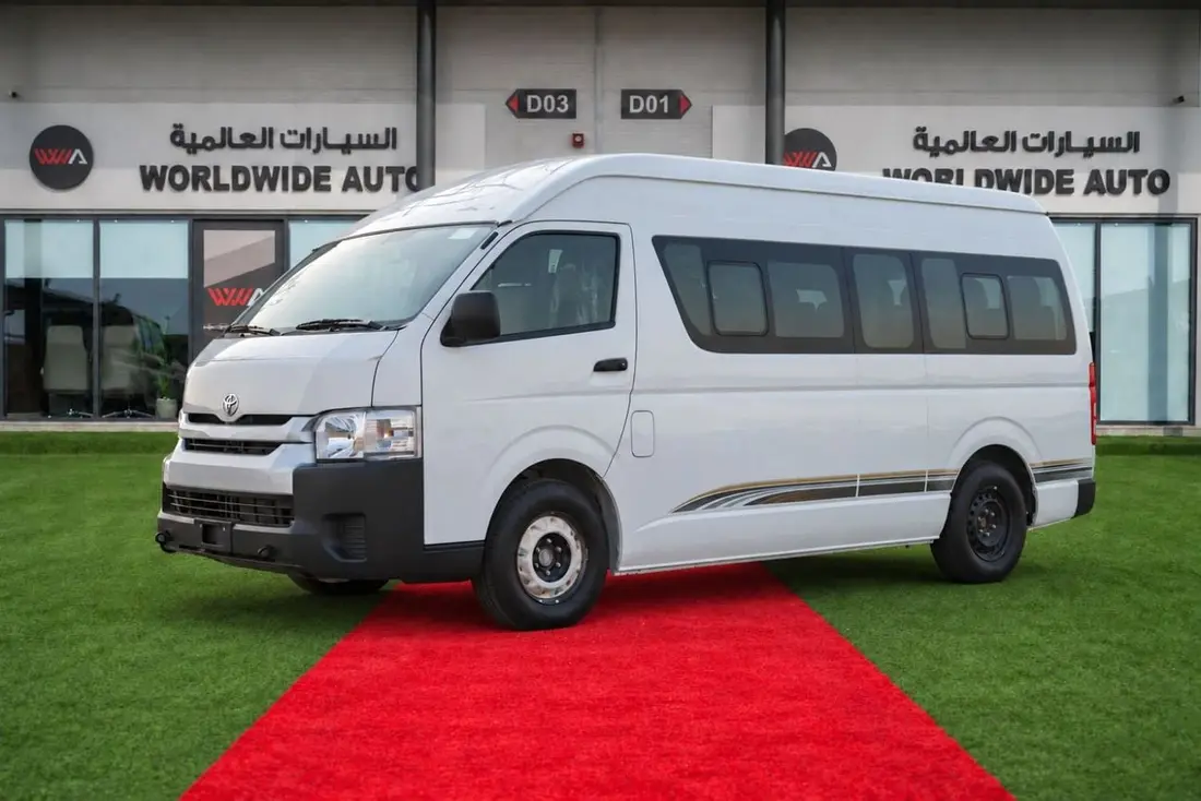 Toyota Hiace STD 2.7 PETROL V4 REAR WHEEL DRIVE 5 DOOR 13 SEATERS 2025 – photo 1