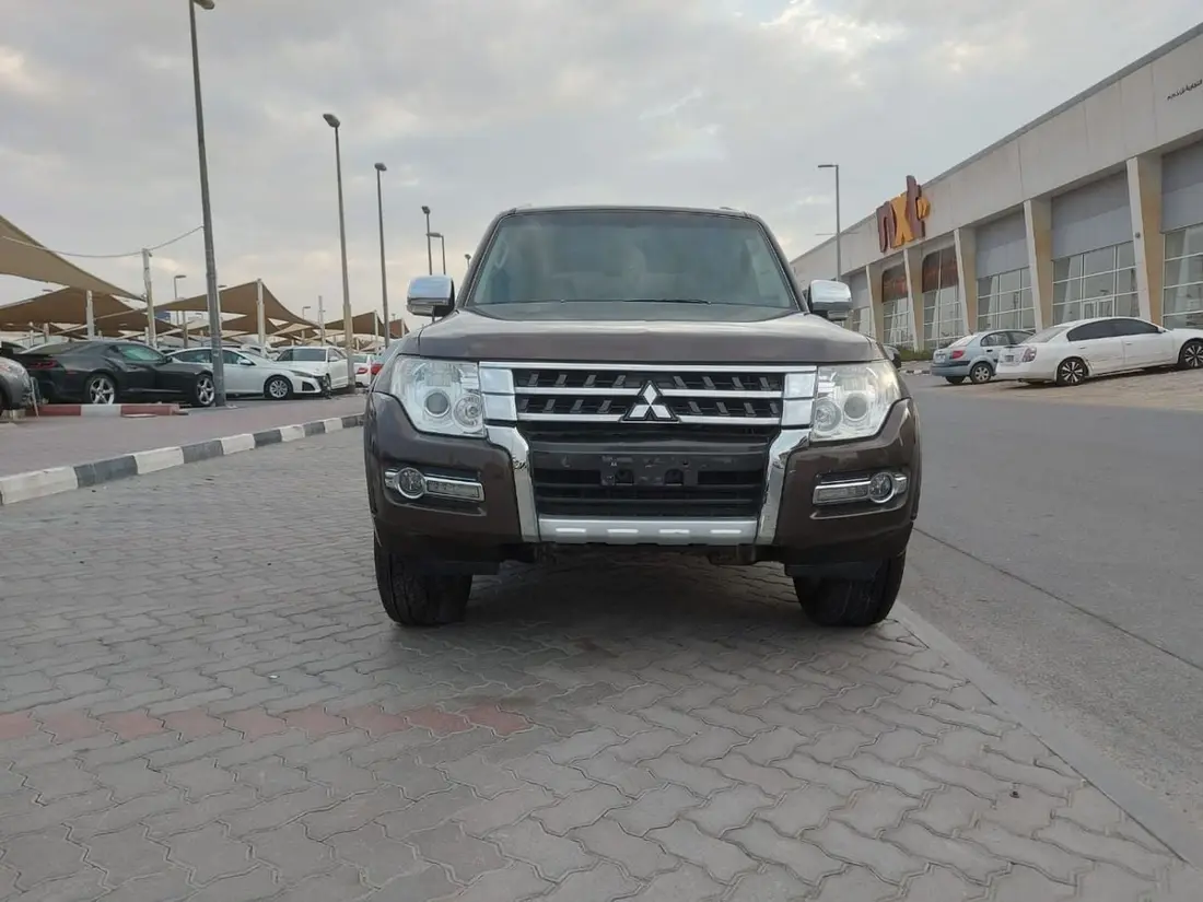 Mitsubishi Pajero GLS MIDLINE 2017