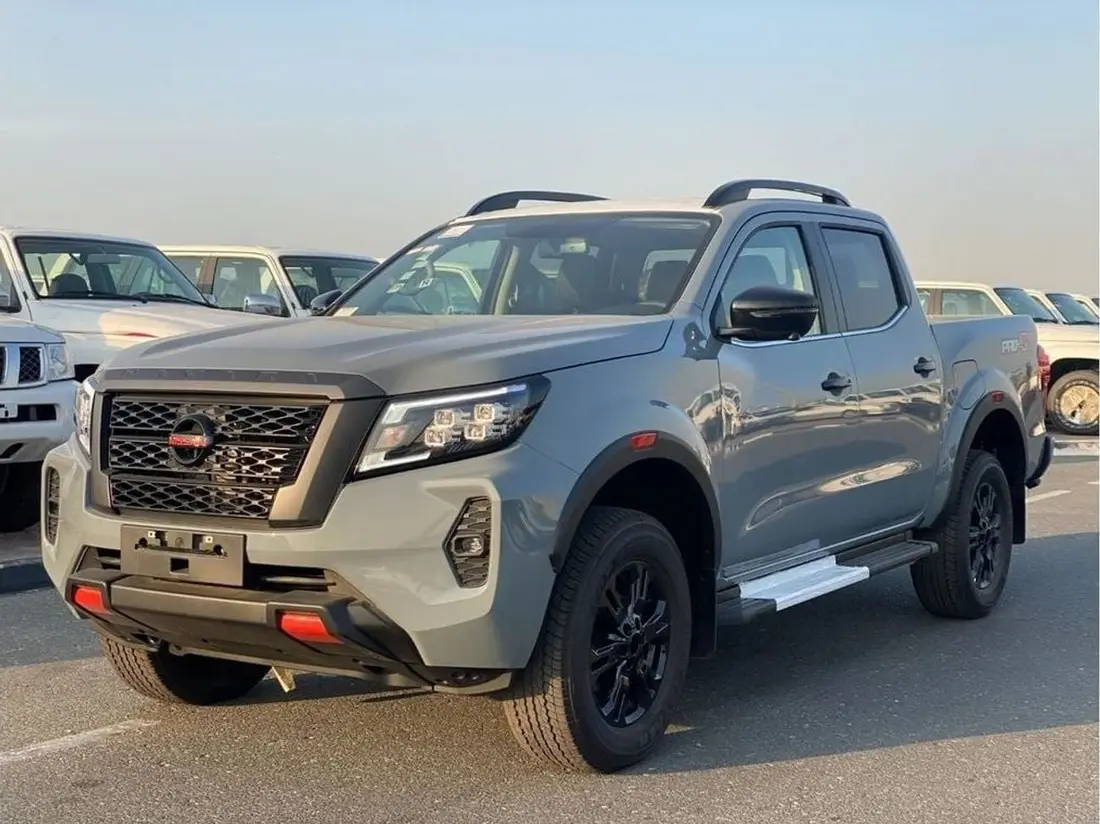 Nissan Navara 2025