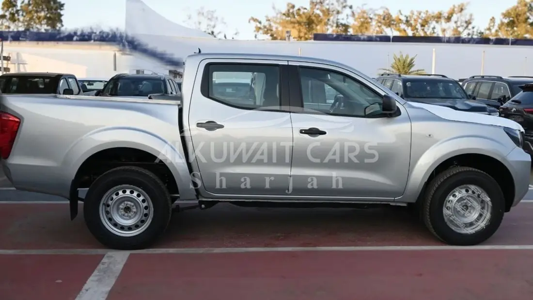 Nissan Navara 2023