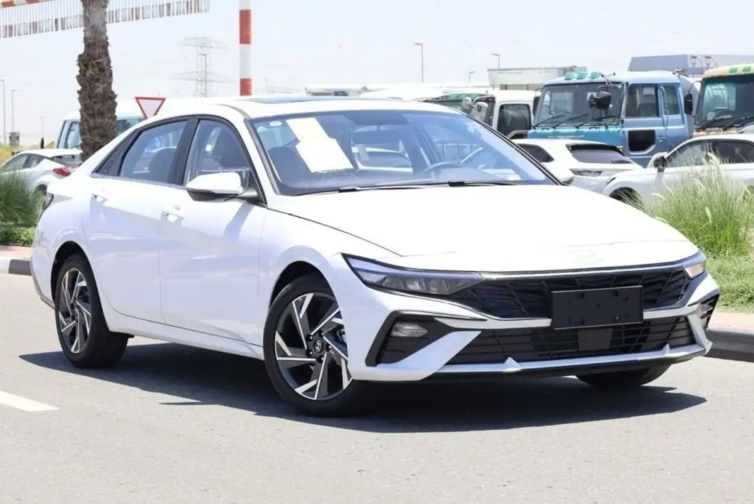Hyundai Elantra SMART 2025