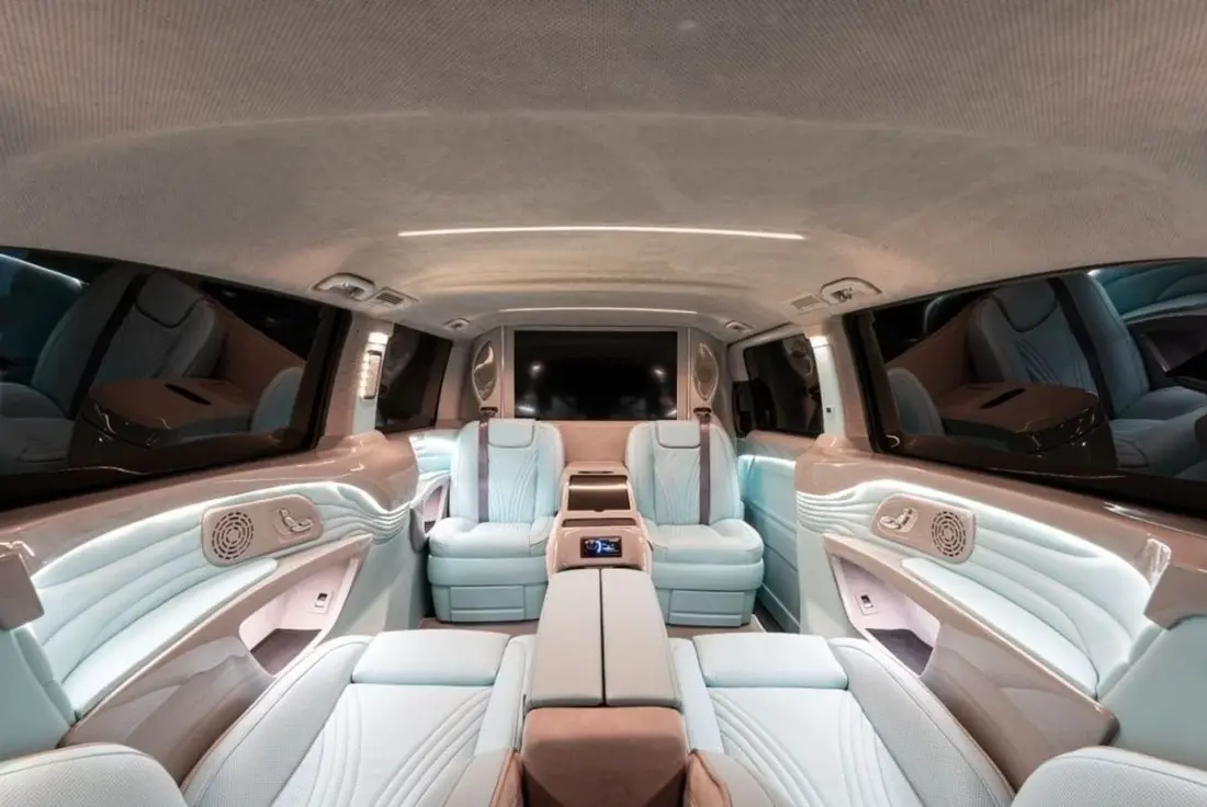 Mercedes-Benz V300 2026 – photo 1