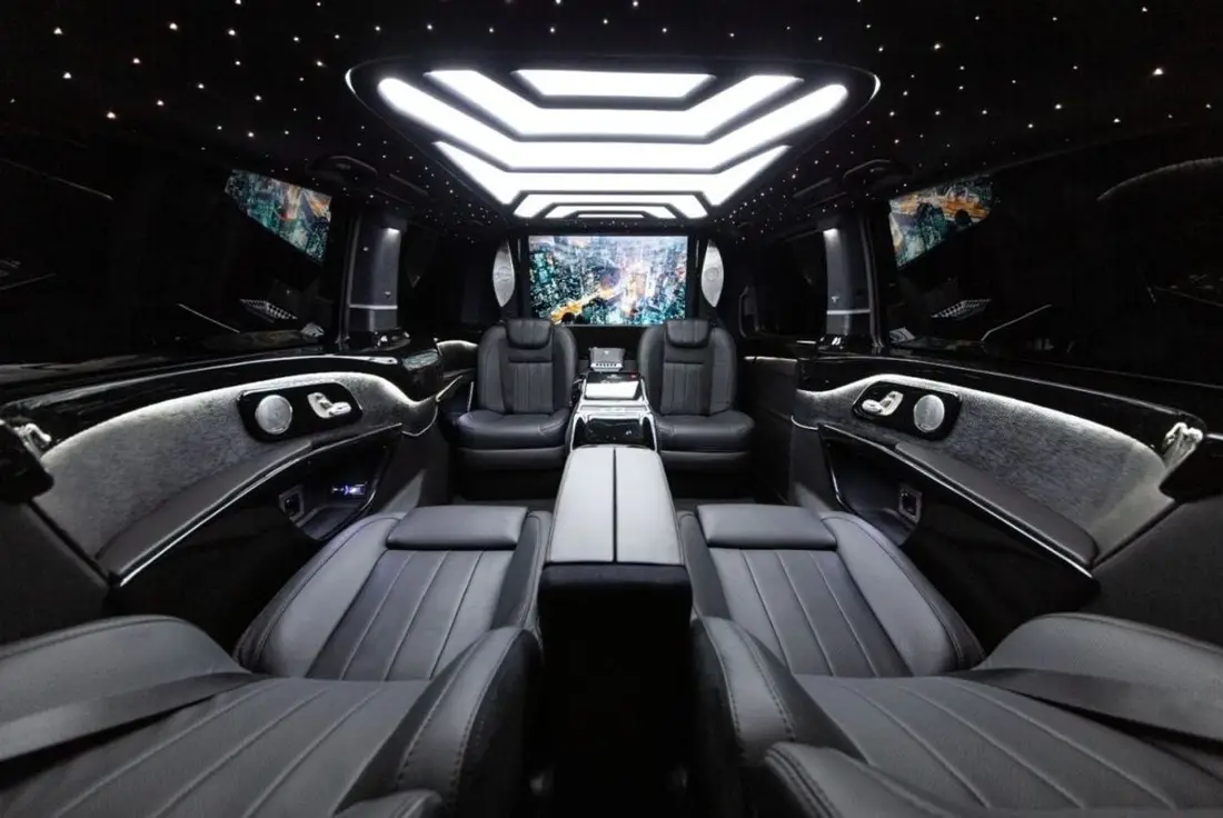 Mercedes-Benz V300 2026 – photo 1
