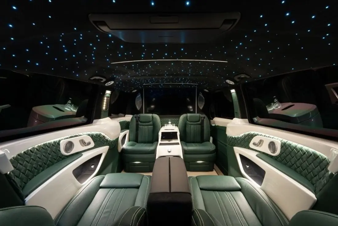 Mercedes-Benz V300 2026 – photo 1