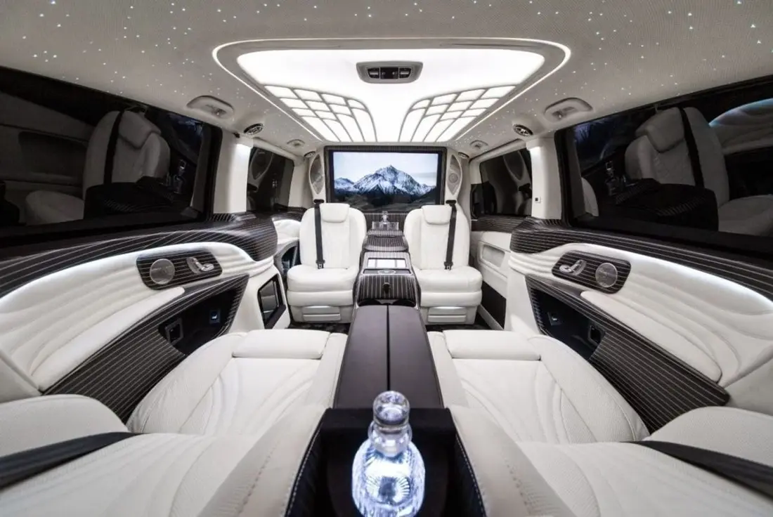 Mercedes-Benz V300 2026 – photo 1