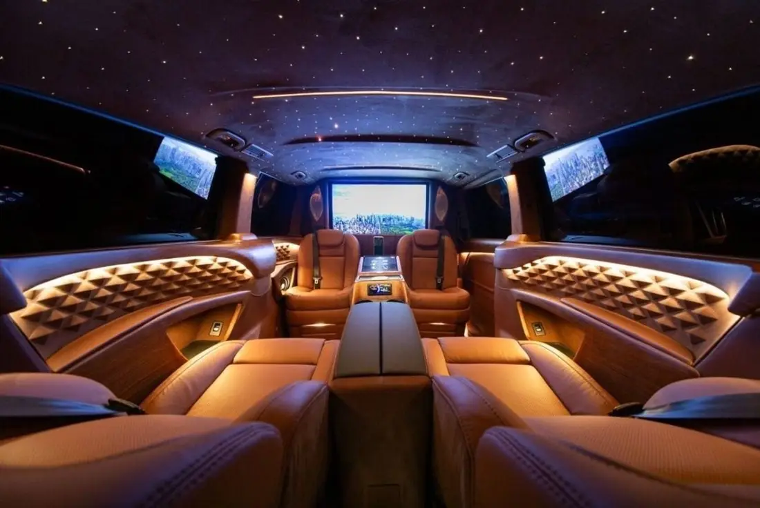 Mercedes-Benz V300 2026 – photo 1