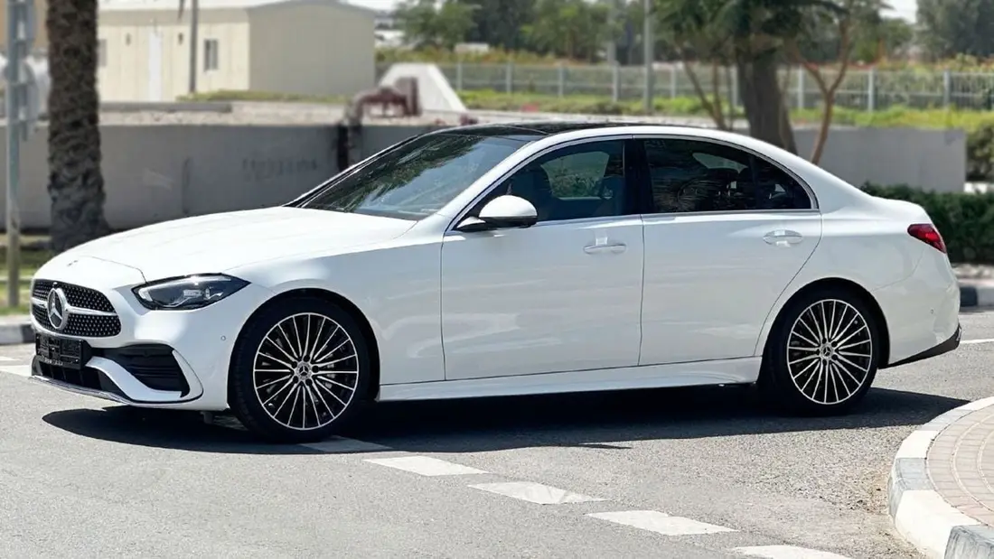 Mercedes-Benz C200 2025 – photo 1