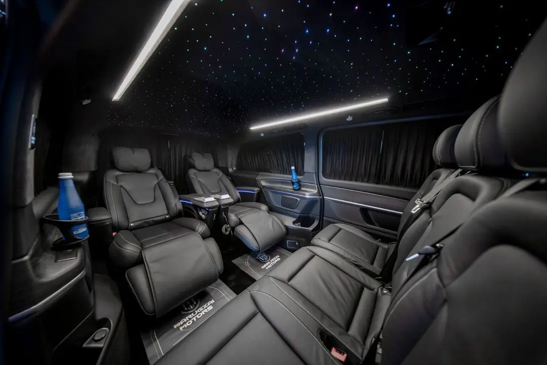 Mercedes-Benz V300 2026 – photo 1
