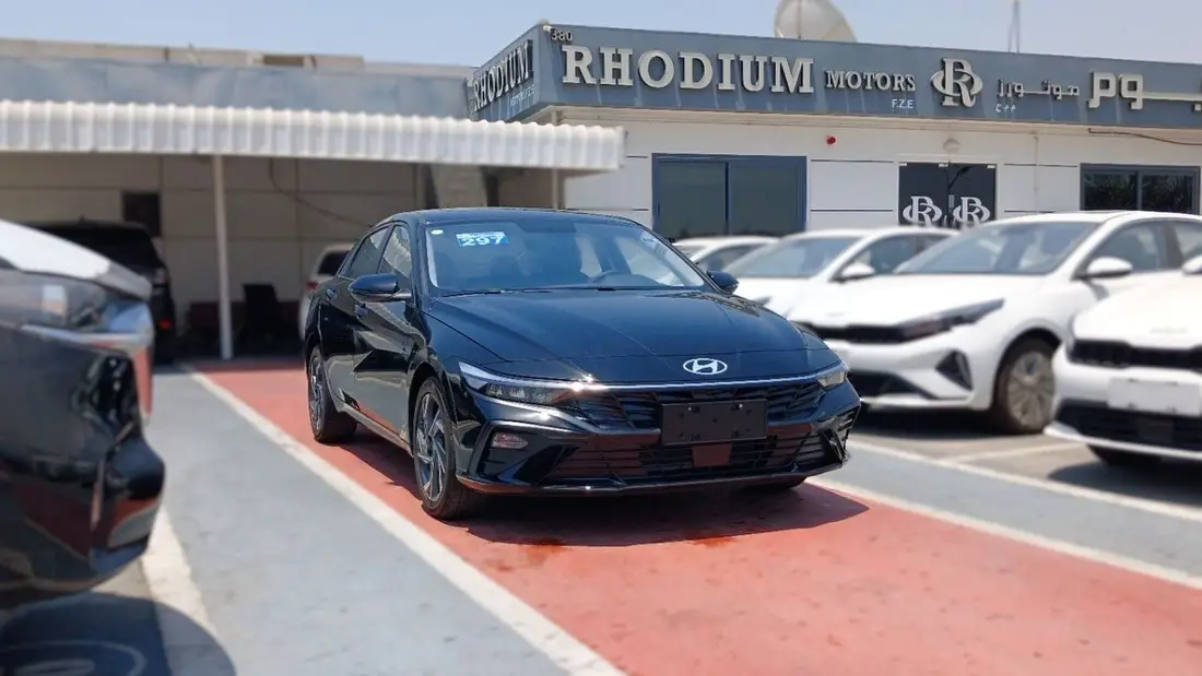 Hyundai Elantra COMFORT 2025