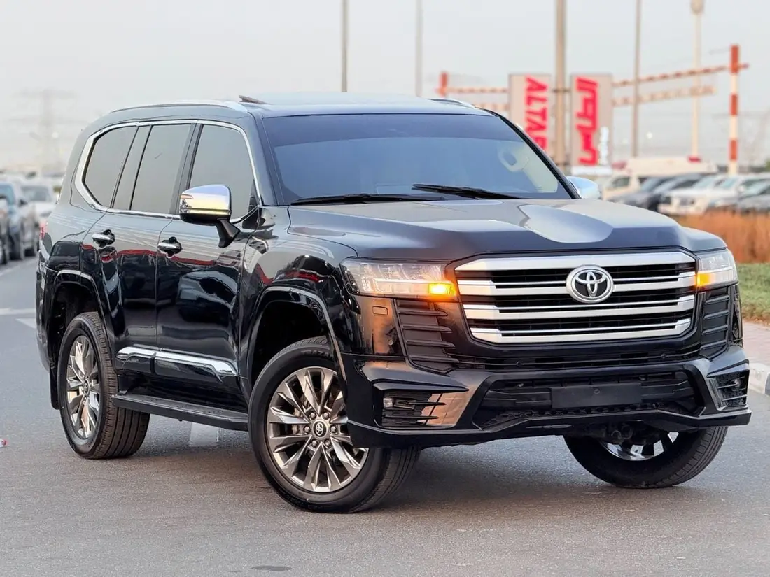 Toyota Land Cruiser GXR 2022