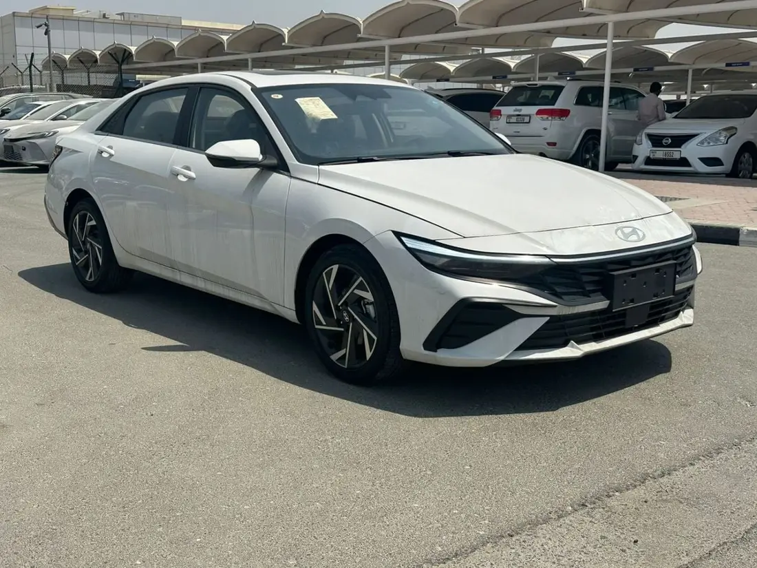 Hyundai Elantra LUXURY PREMIUM 2025