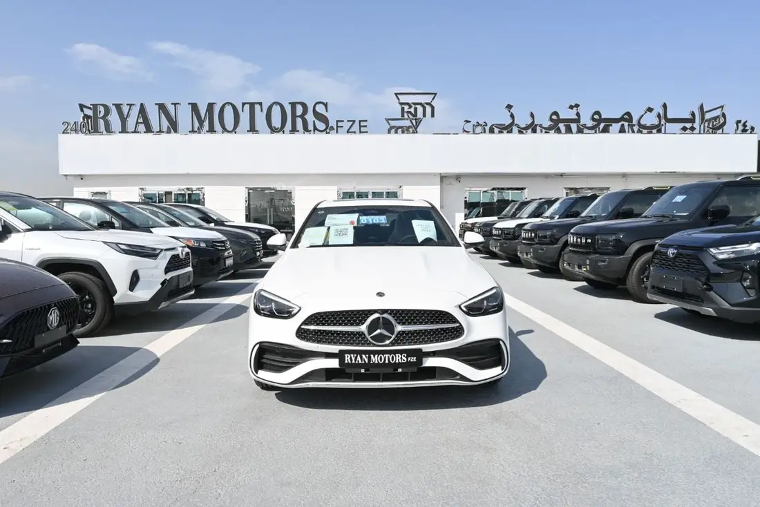 Mercedes-Benz C200 2025 – photo 1