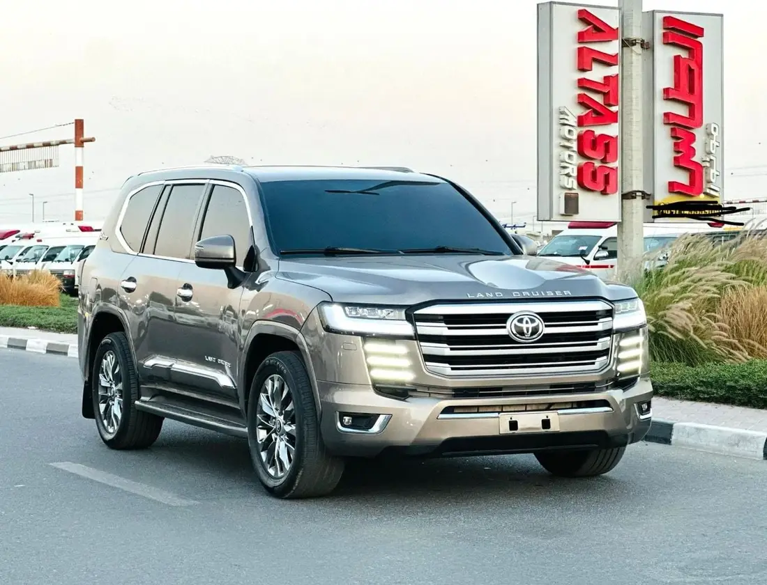 Toyota Land Cruiser GXR 2011