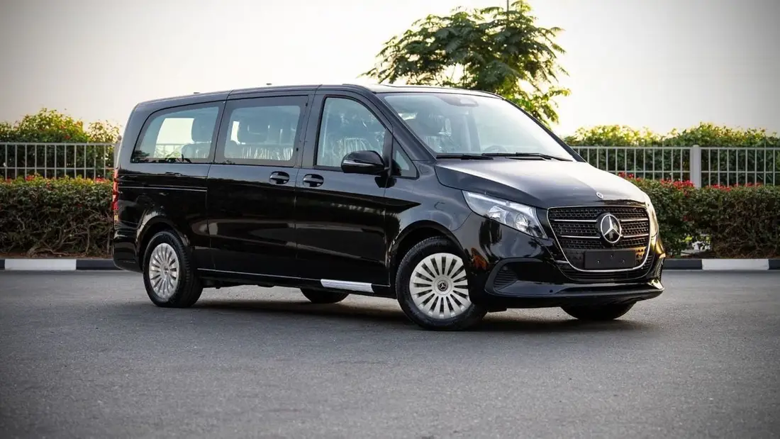 Mercedes-Benz V300 2025 – photo 1