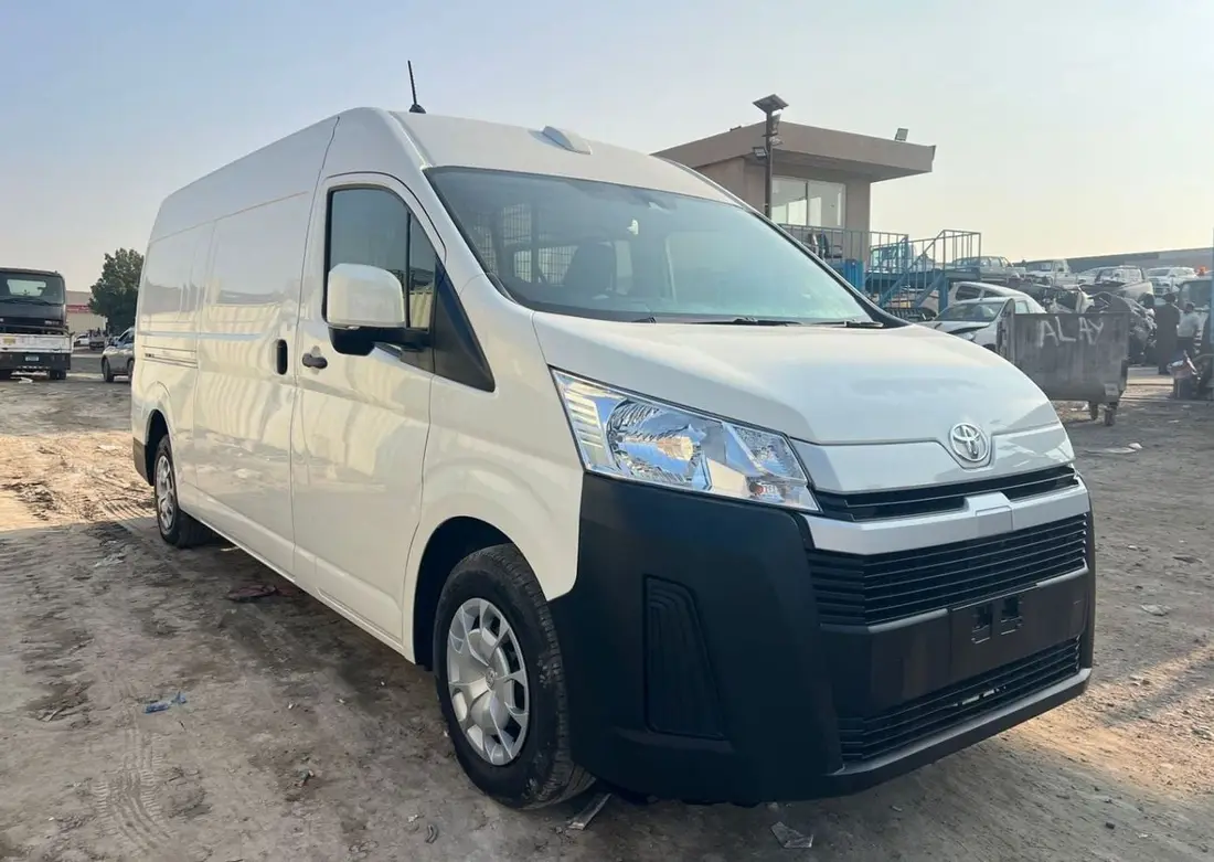 Toyota Hiace DLS – STANDARD ROOF 2024