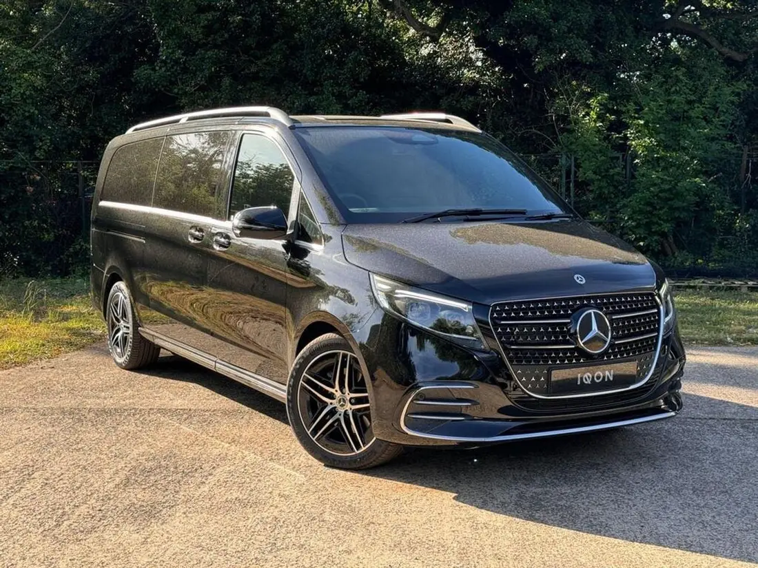 Mercedes-Benz V300 2025 – photo 1