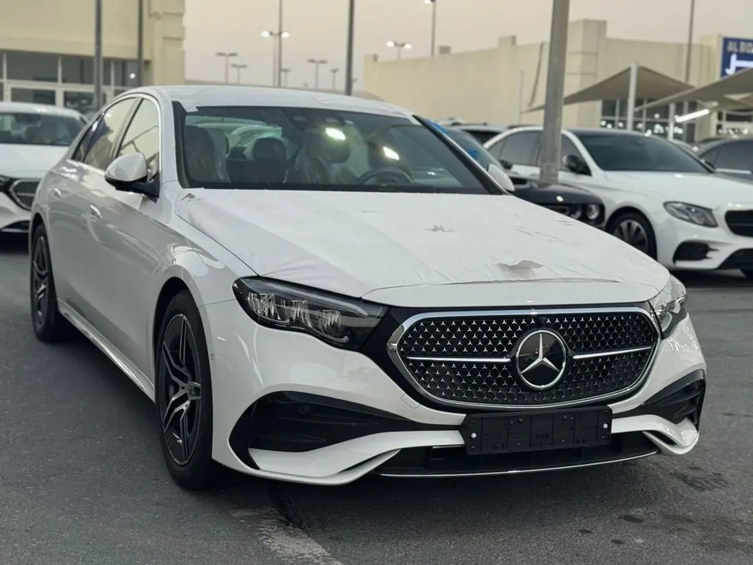 Mercedes-Benz E200 2026 – photo 1