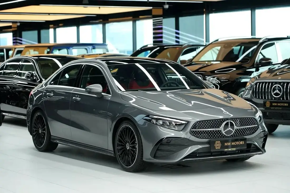 Mercedes-Benz A200 AMG 2026