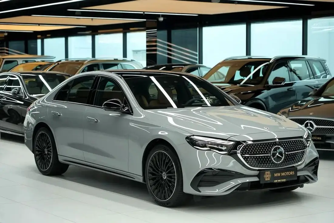 Mercedes-Benz E300 AMG 2026 – photo 1