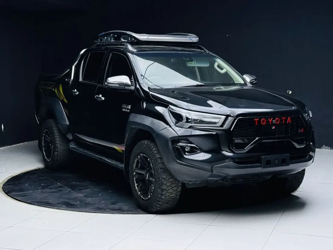 Toyota Hilux GR SPORT 2023 – photo 1