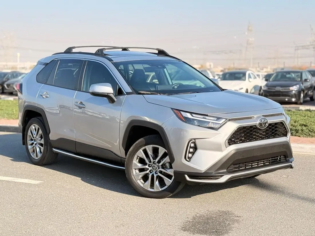 Toyota RAV4 XLE 2022