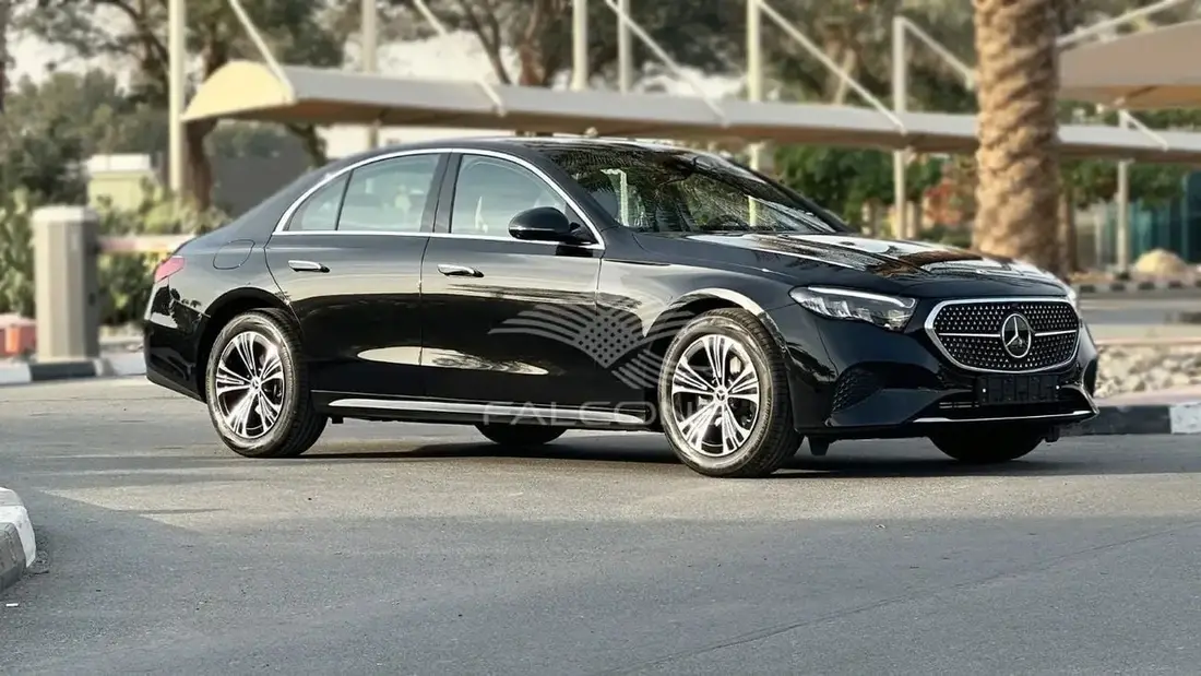 Mercedes-Benz E200 2026 – photo 1
