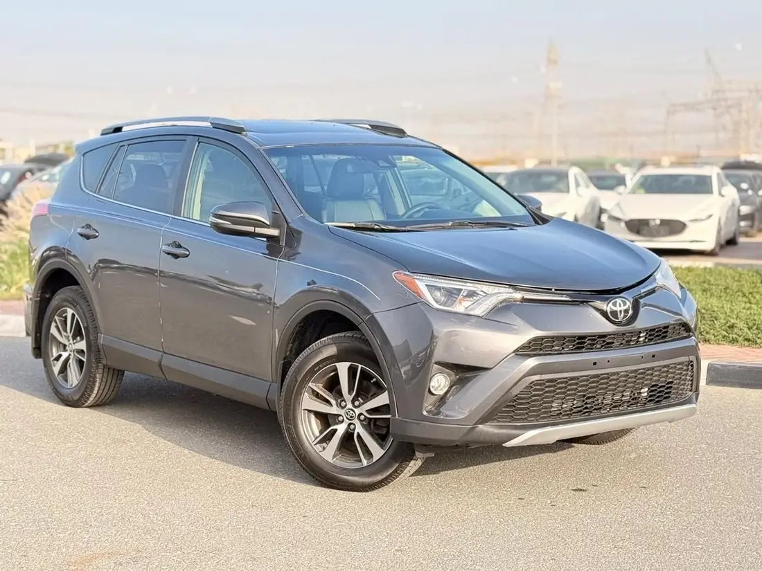 Toyota RAV4 XLE 2018