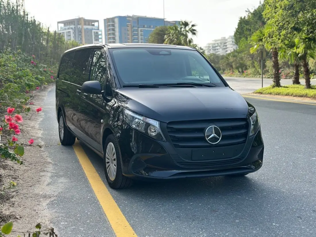 Mercedes-Benz Vito 2025 – photo 1