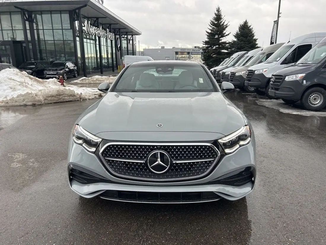 Mercedes-Benz E350 2026 – photo 1