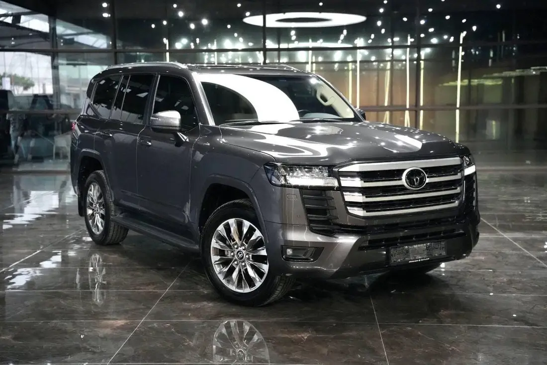 Toyota Land Cruiser GXR 2023