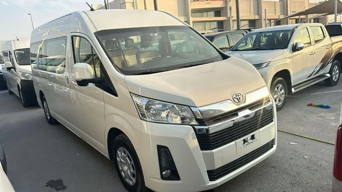 Toyota Hiace DLS – STANDARD ROOF 2021