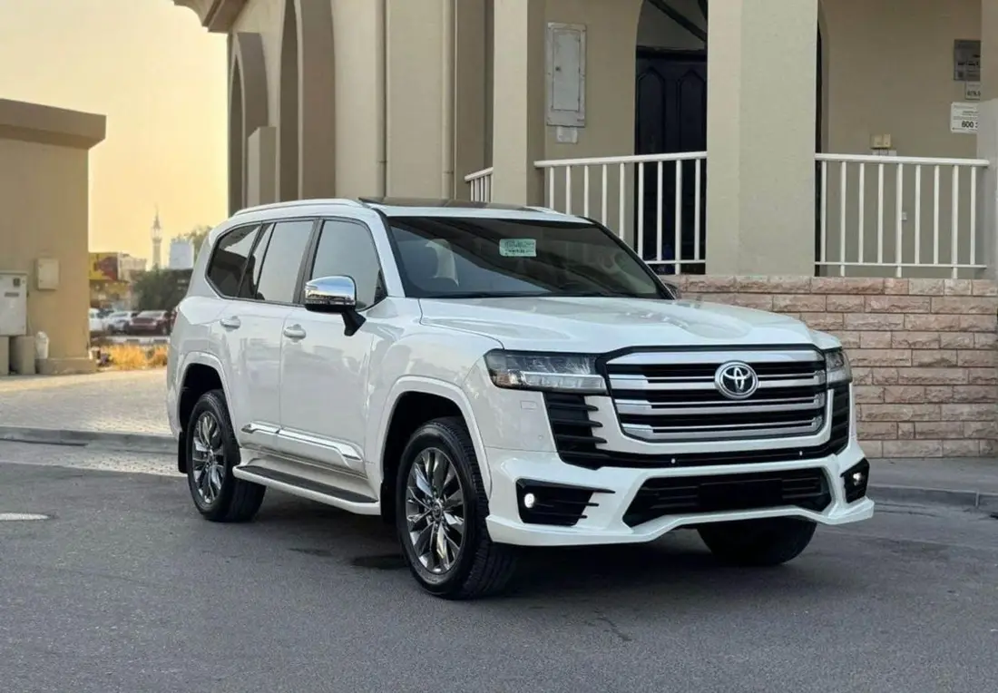 Toyota Land Cruiser GXR 2023
